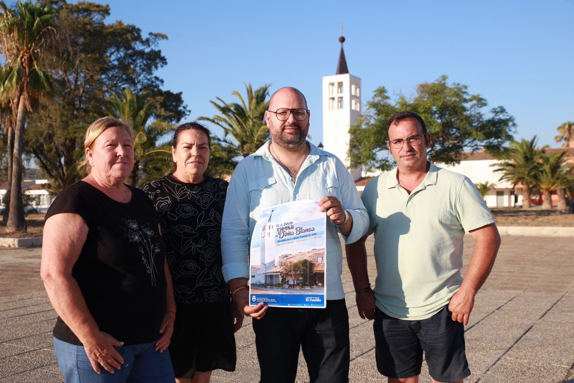 Javier Bello presenta junto a la Asociación de Vecinos El Castillo la Fiesta de Verano del Poblado de Doña Blanca