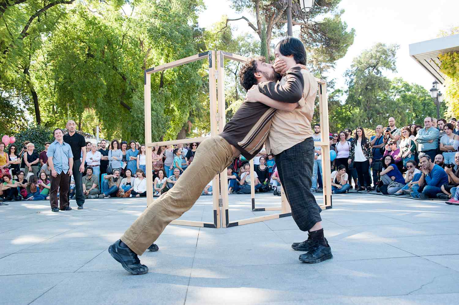 El 34º Festival de Teatro de Comedias se traslada esta semana al centro de la ciudad con dos destacadas funciones: El Parque Calderón y el Teatro Pedro Muñoz Seca acogen los espectáculos “En Vano” y “La Asamblea de las Mujeres”