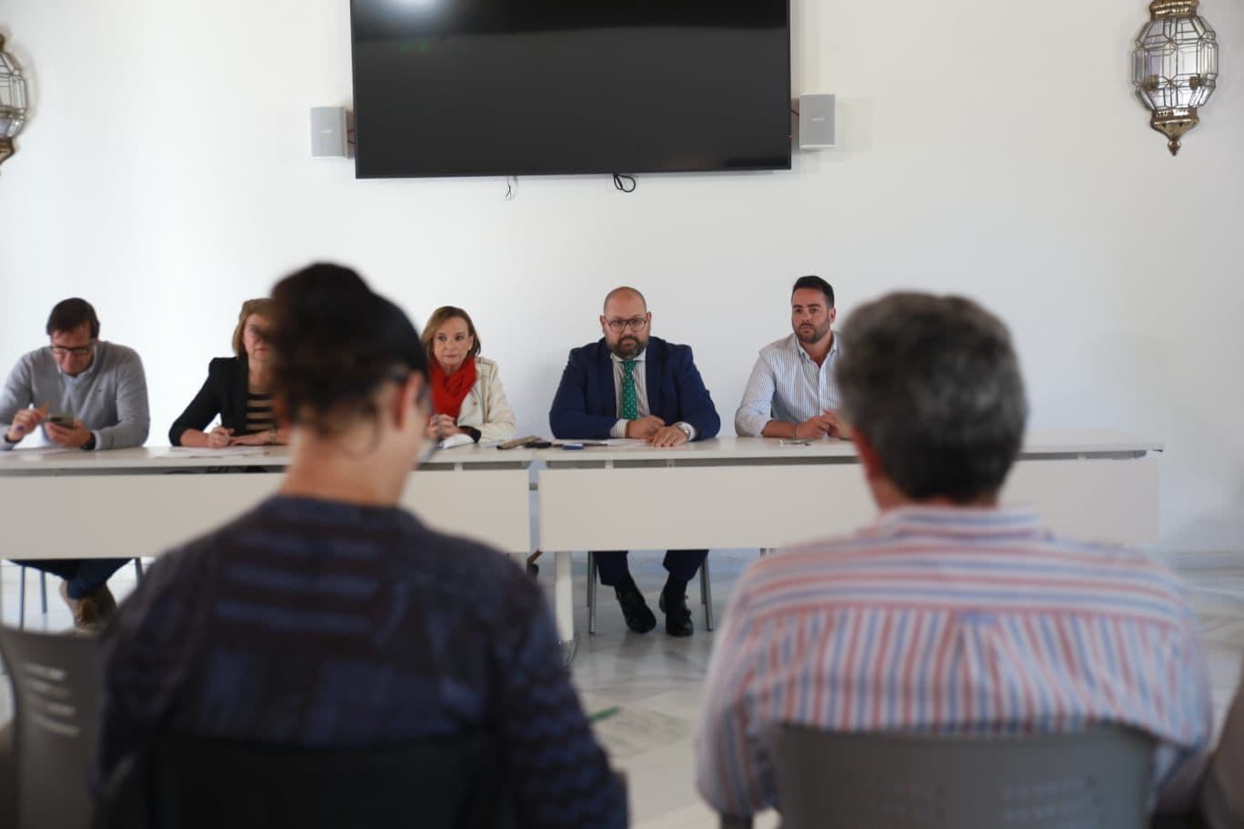 El Ayuntamiento de El Puerto conforma las bolsas de empleo de Portero – Mantenedor y Peón - Mozo