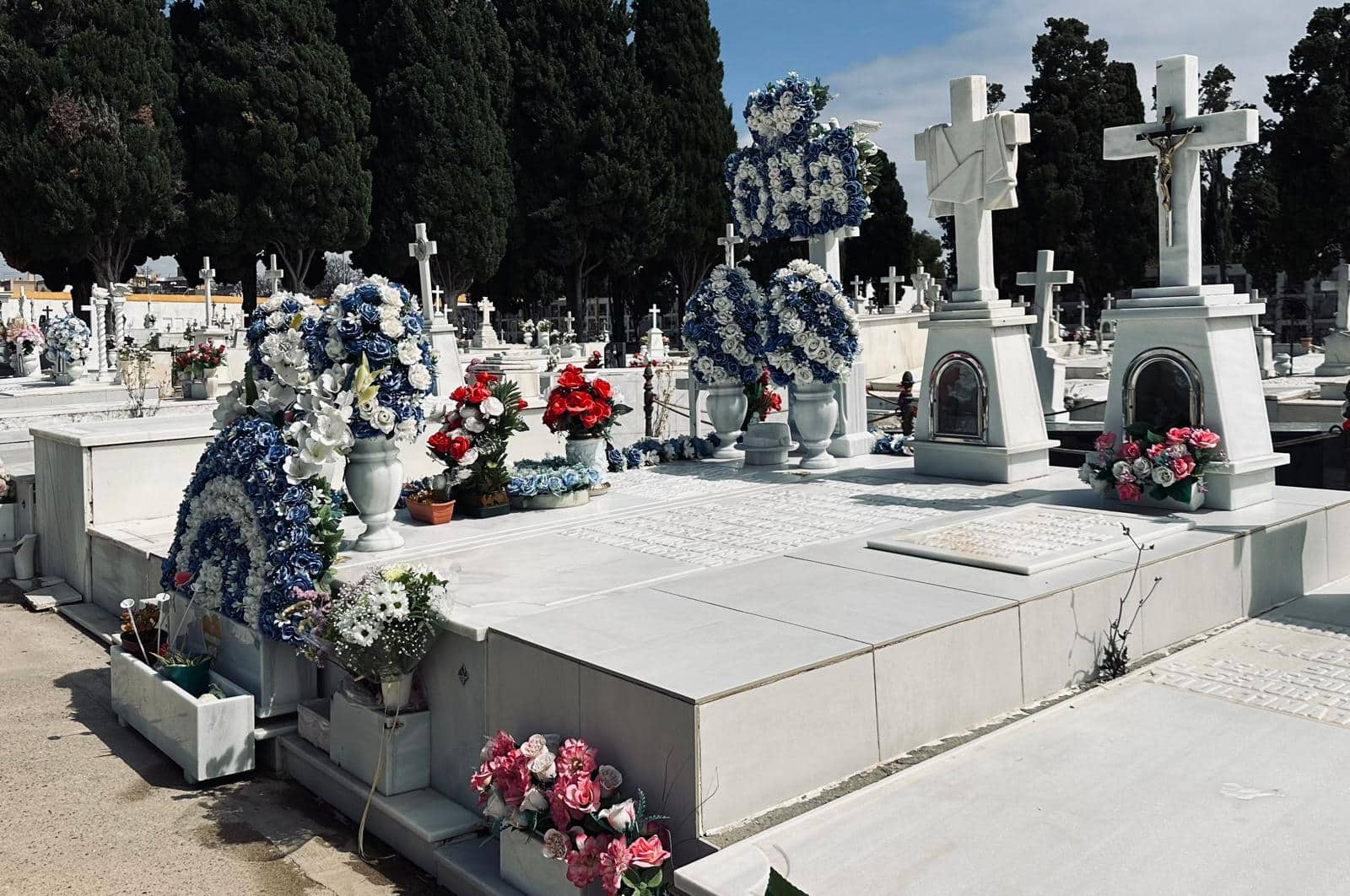 Imagen de la noticia: El Cementerio Municipal ampliará su horario del 30 de octubre al 2 de noviembre (Cementerio)