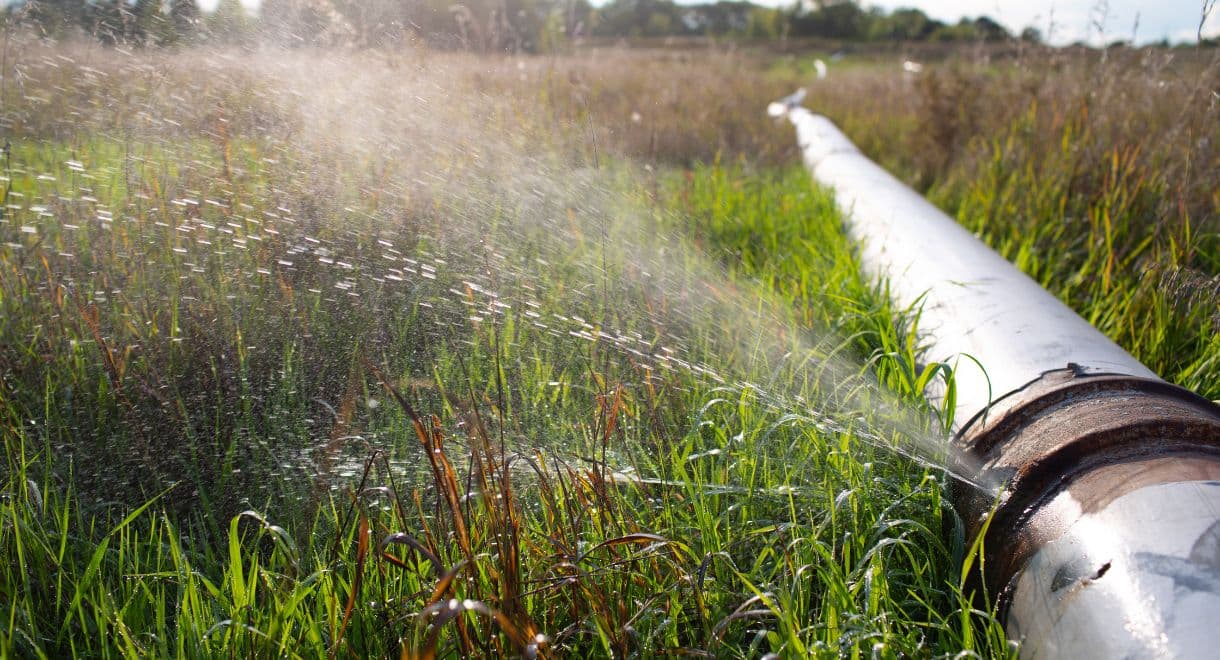 Apemsa recuerda la importancia de avisar ante cualquier fuga de agua en la vía pública