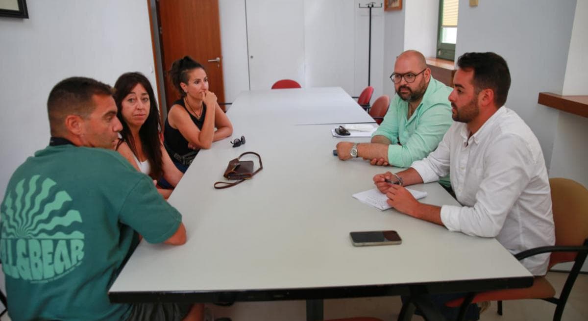 El concejal de Medio Ambiente mantiene una reunión con el Comité de Empresa del CRR para abordar el nuevo contrato de gestión del servicio