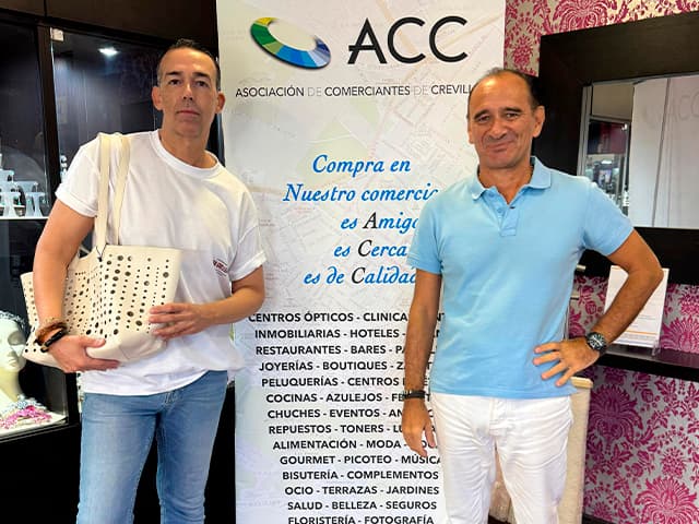 Tras el éxito del ‘Rasca y Gana’, la concejalía de Comercio y Hostelería y la Asociación de Comerciantes de Crevillet anuncian nueva edición e impulsan ya la Campaña de Navidad