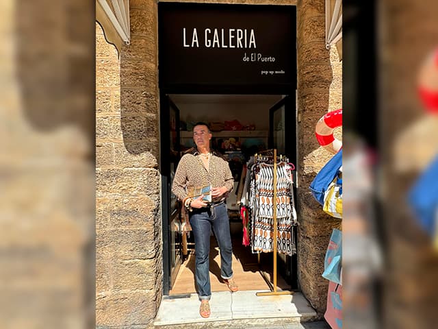 David Calleja elogia la propuesta de ‘La Galería de El Puerto’, nuevo espacio de moda y complementos en el casco histórico