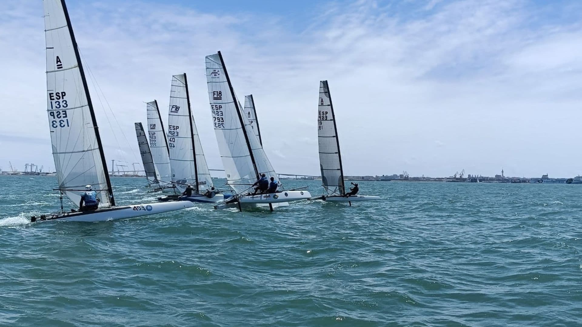 Puerto Sherry reúne a la flota andaluza de catamarán para el Campeonato de Andalucía
