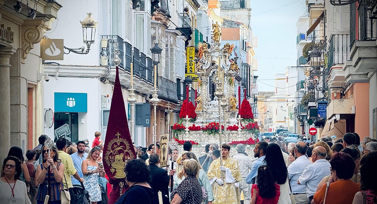 El Puerto celebra con solemnidad y una gran participación el Corpus Christi 2026