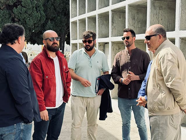 El alcalde supervisa la finalización de las obras de mejora en el Cementerio Municipal