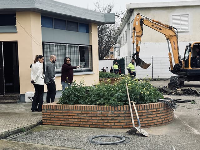 Beardo supervisa actuaciones de mejora en los CEIP Valdelagrana y José Luis Poullet