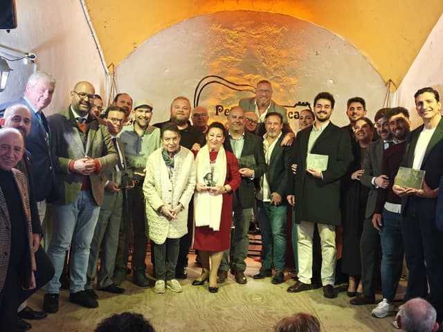 Radio Puerto distinguen a importantes nombres del flamenco con los Premios "Calle Lechería"