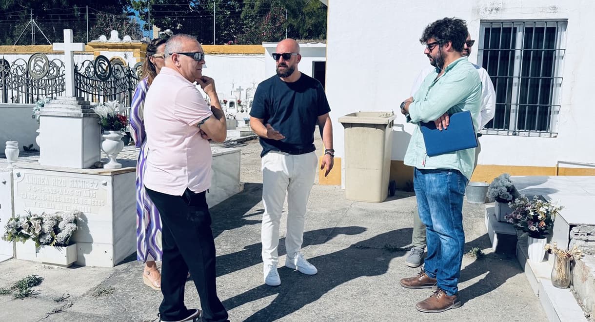 El Consistorio refuerza el servicio de mantenimiento del Cementerio Municipal con un nuevo contrato