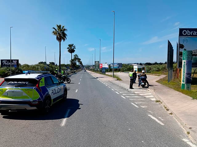 El Puerto refuerza la vigilancia para evitar carreras ilegales de motoristas