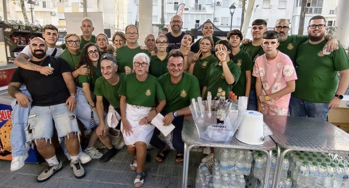 Las Nieves celebra una gran fiesta vecinal y el I Torneo Benéfico Redención Solidaria