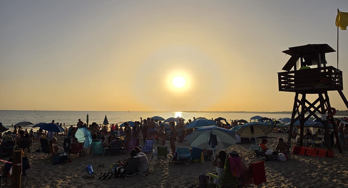 El Puerto vive una jornada inolvidable contemplando el eclipse