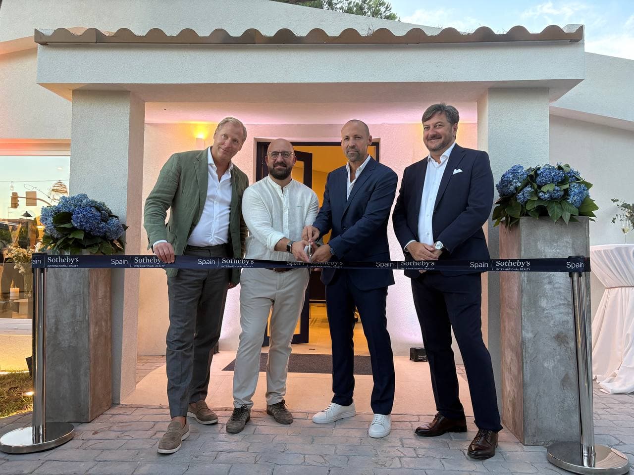 El alcalde Germán Beardo inaugura la nueva oficina de Spain Sotheby’s International Realty en El Puerto de Santa María