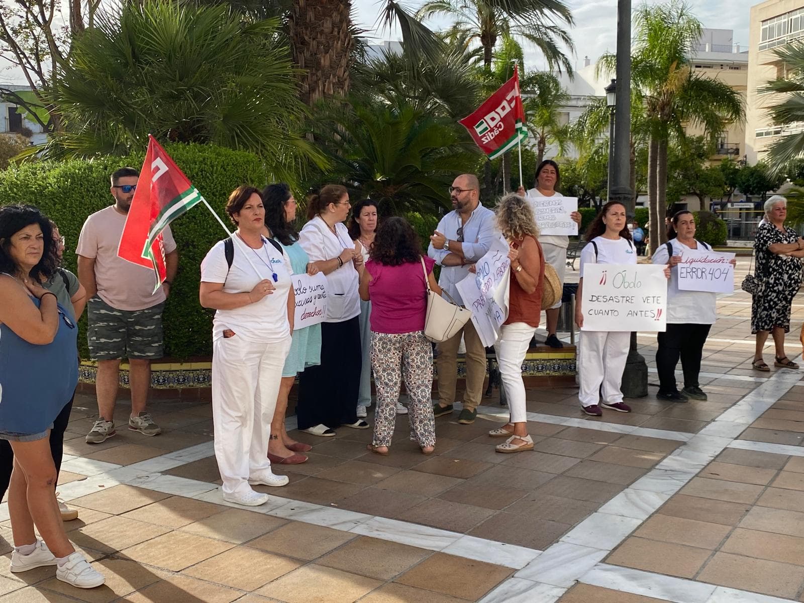 El Gobierno de El Puerto respalda a las trabajadoras de Ayuda a Domicilio y exige a la empresa que cumpla con el pago puntual de las nóminas