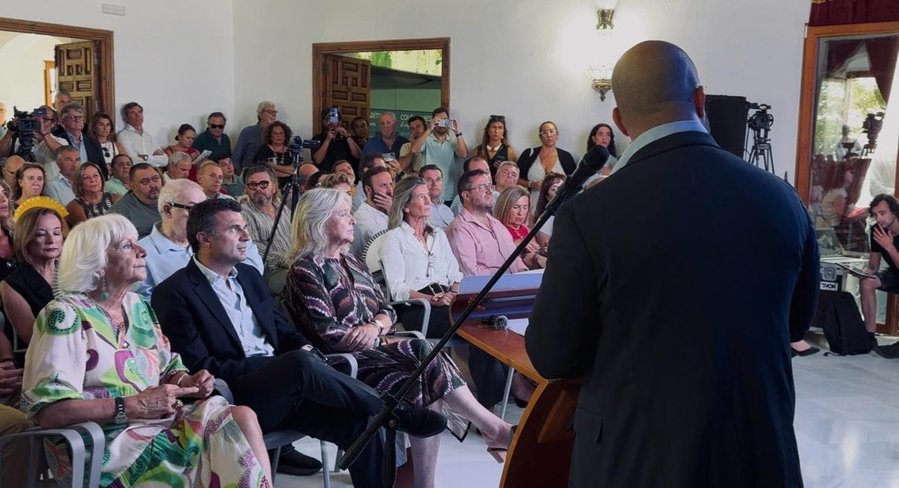 Germán Beardo anuncia cuatro medidas históricas para El Puerto que reducen la carga fiscal, impulsan el transporte urbano gratuito y mejoran los servicios públicos