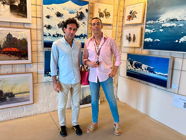Borja Cantos despliega su versatilidad artística en la Galería Quirós, en Puerto Sherry