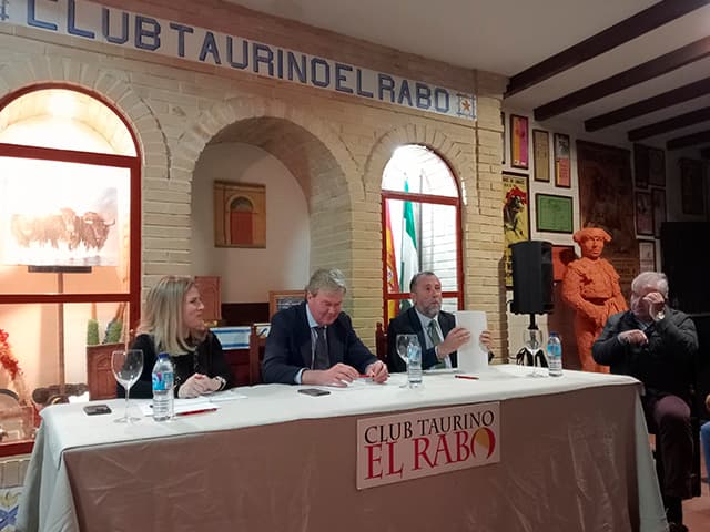 Fermín Bohórquez Domecq llena el Club Taurino El Rabo en una cátedra de sentimiento y torería