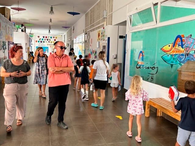 Carmen Lara da la bienvenida a los más de 140 niños y niñas que disfrutan de la Escuela de Verano “Desarrollo y Diversión” de AFANAS El Puerto y Bahía