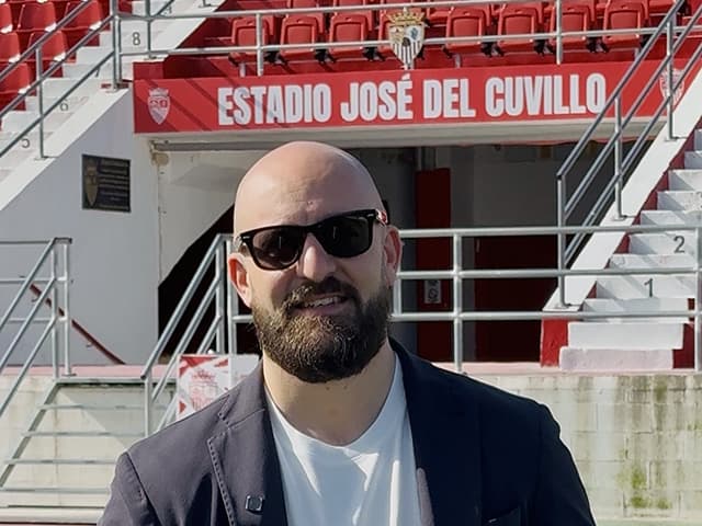 El Ayuntamiento regala 500 entradas para el partido del Racing contra el Montilla