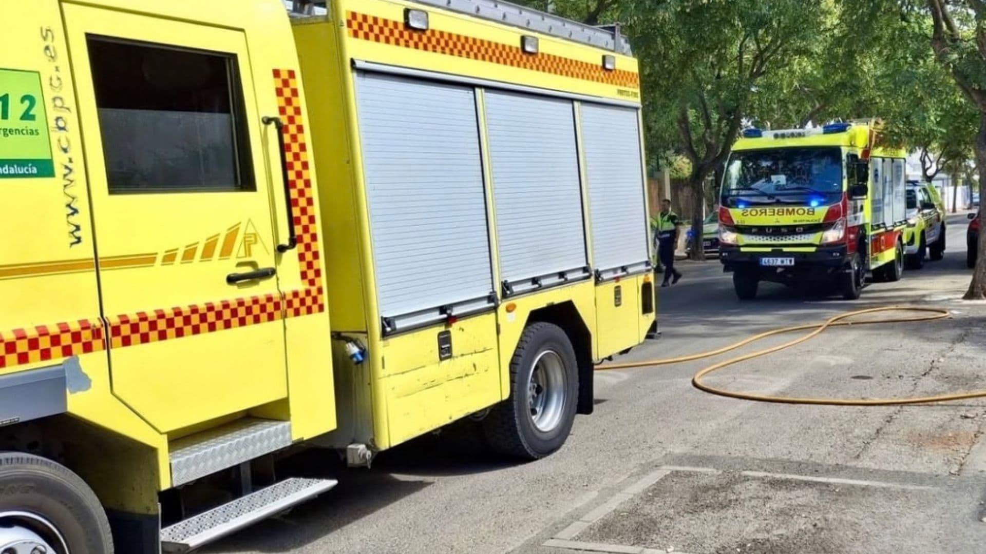 Los bomberos sofocan un incendio doméstico originado por una secadora