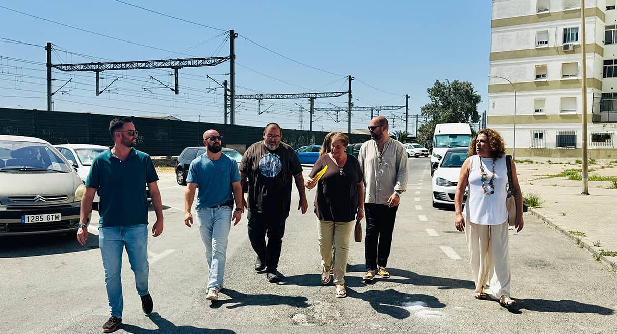 Imagen de la noticia: El nuevo aparcamiento de El Tejar entra en funcionamiento con unas 50 plazas (Obras)