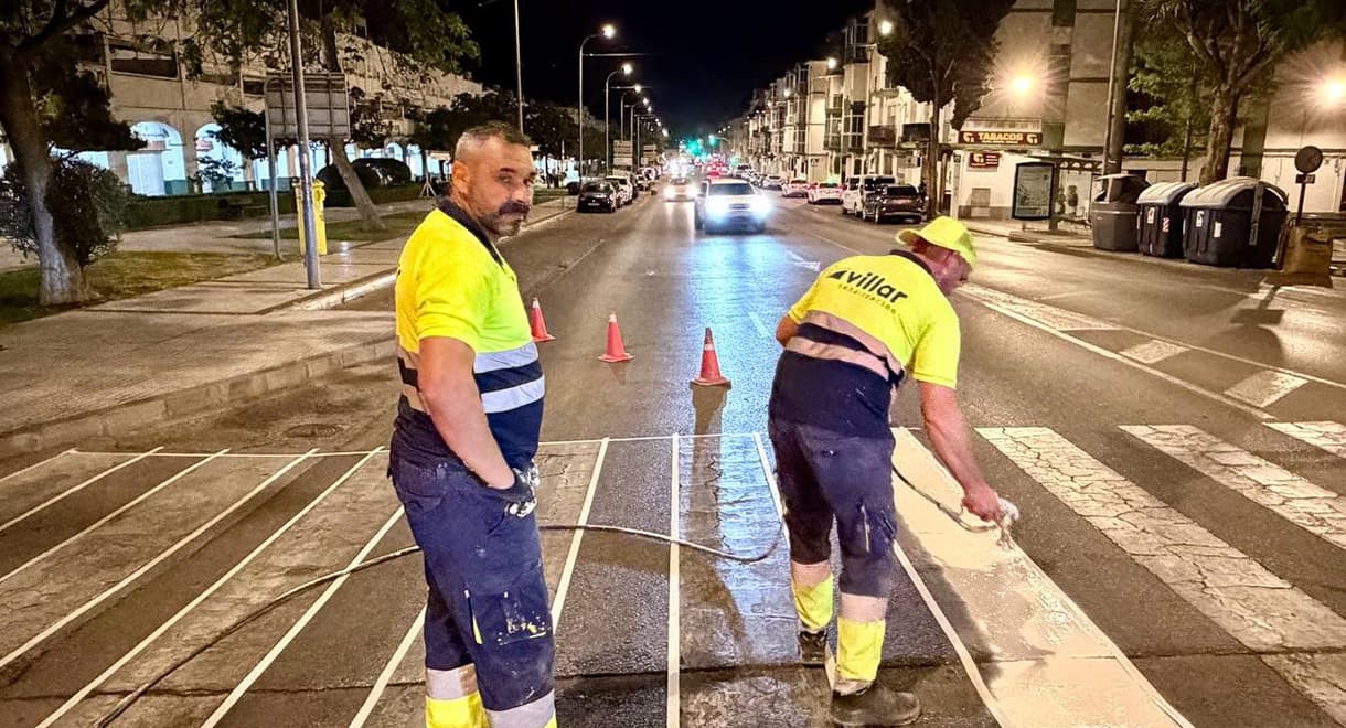 El Ayuntamiento refuerza la seguridad vial en la calle Valdés