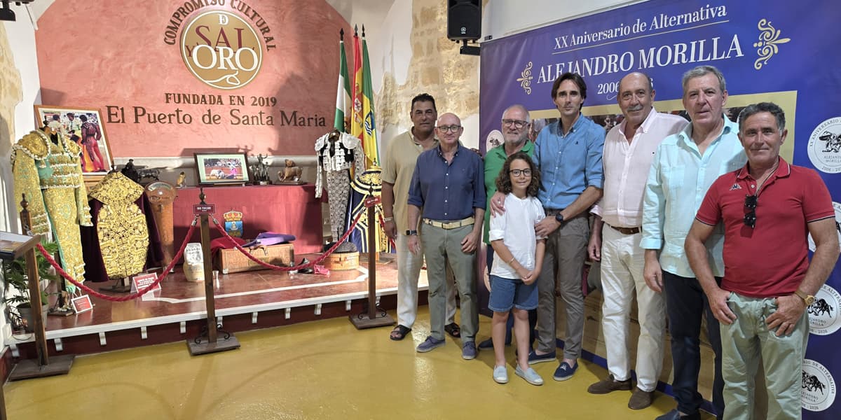 La Plaza de Toros acoge una exposición por el XX aniversario de la alternativa del torero Alejandro Morilla