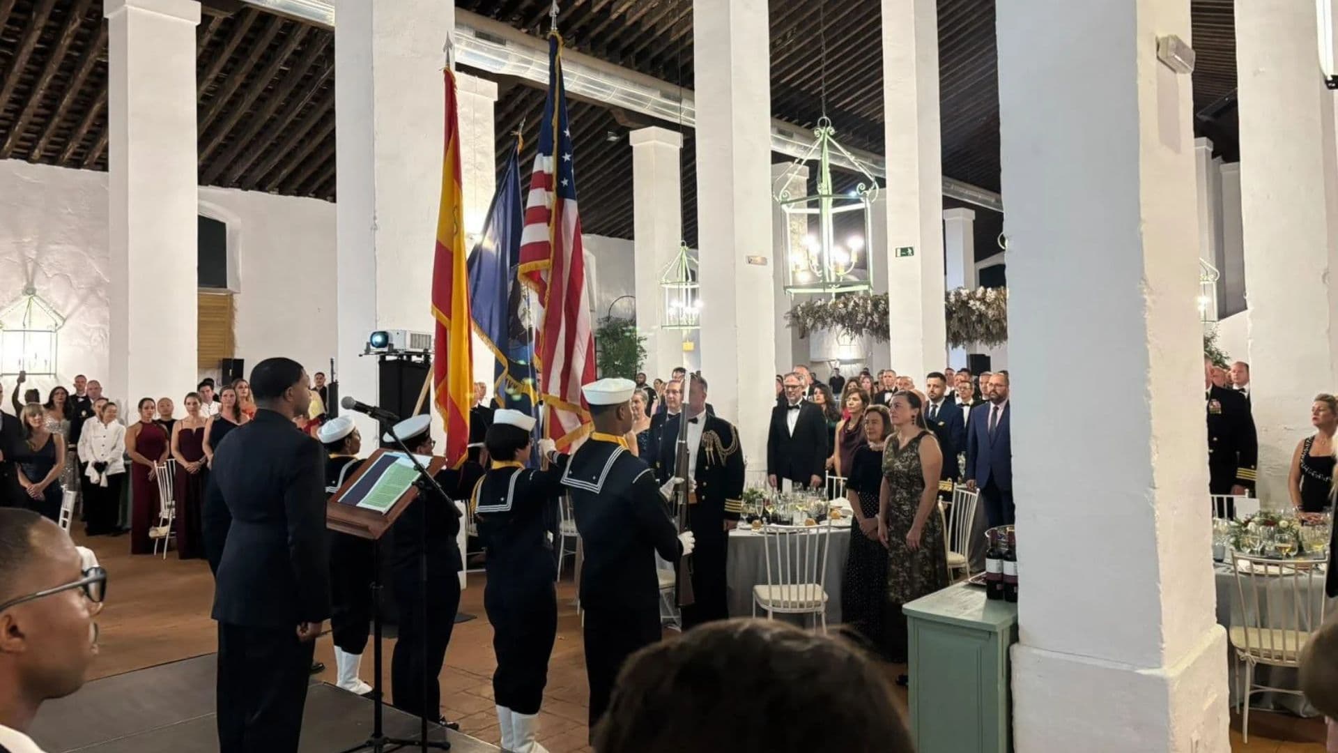El Puerto acoge la Navy Ball por el 251 aniversario de la Armada de Estados Unidos