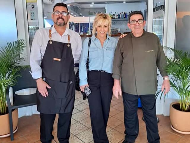 Cristina Pardo visita Casa Carlos Bella Bahía, un bar de El Puerto de Santa María