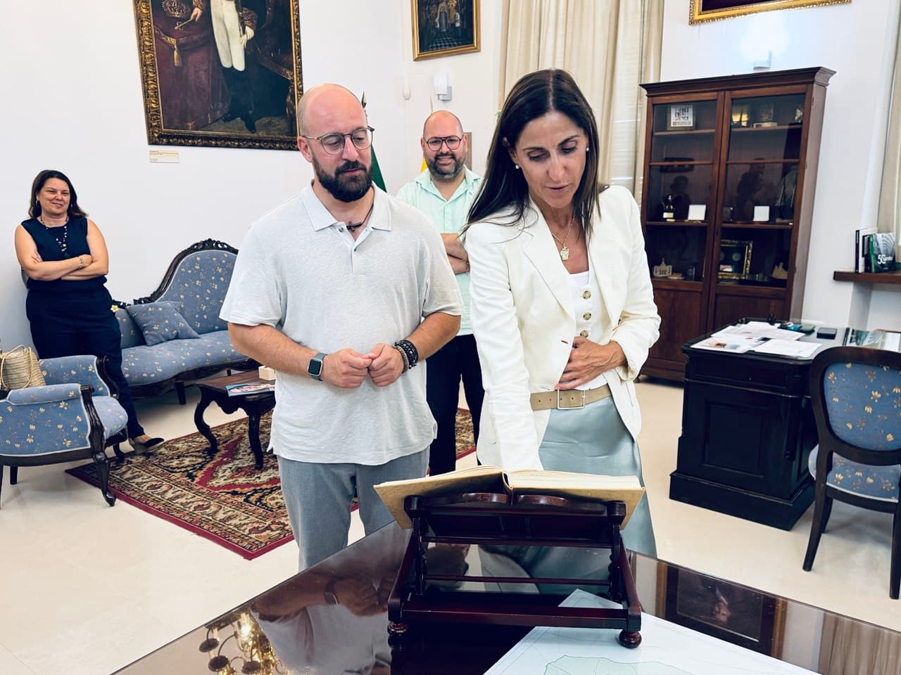 El Ayuntamiento hace efectiva la primera provisión definitiva de la RPT: Elena Díaz, nueva Jefa de Servicio de Contratación y Compras