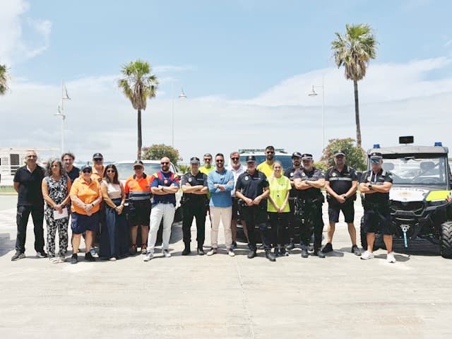 El Puerto activa el servicio de vigilancia y socorrismo en sus playas con un dispositivo de 50 profesionales