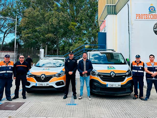 Protección Civil refuerza su flota con la incorporación de dos nuevos vehículos tras casi 20 años