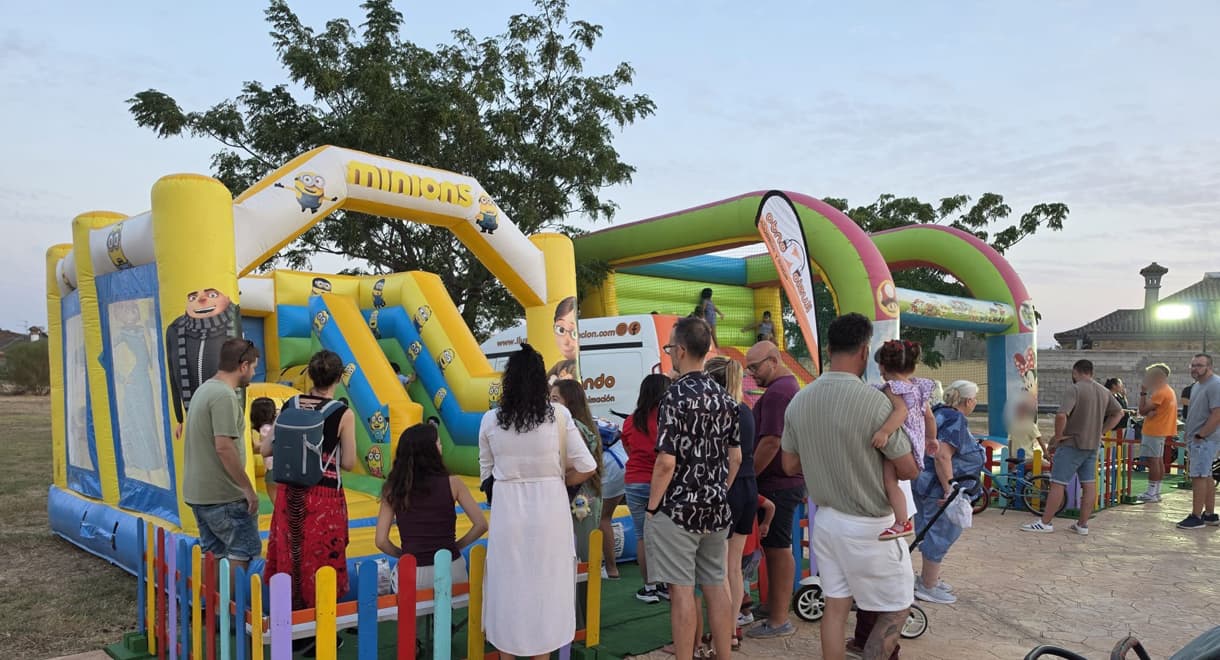 El barrio de Altos del Paseo disfrutó de una fiesta vecinal con actividades para toda la familia