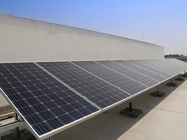 El Puerto Global adjudica su primer contrato de energía solar para edificios municipales