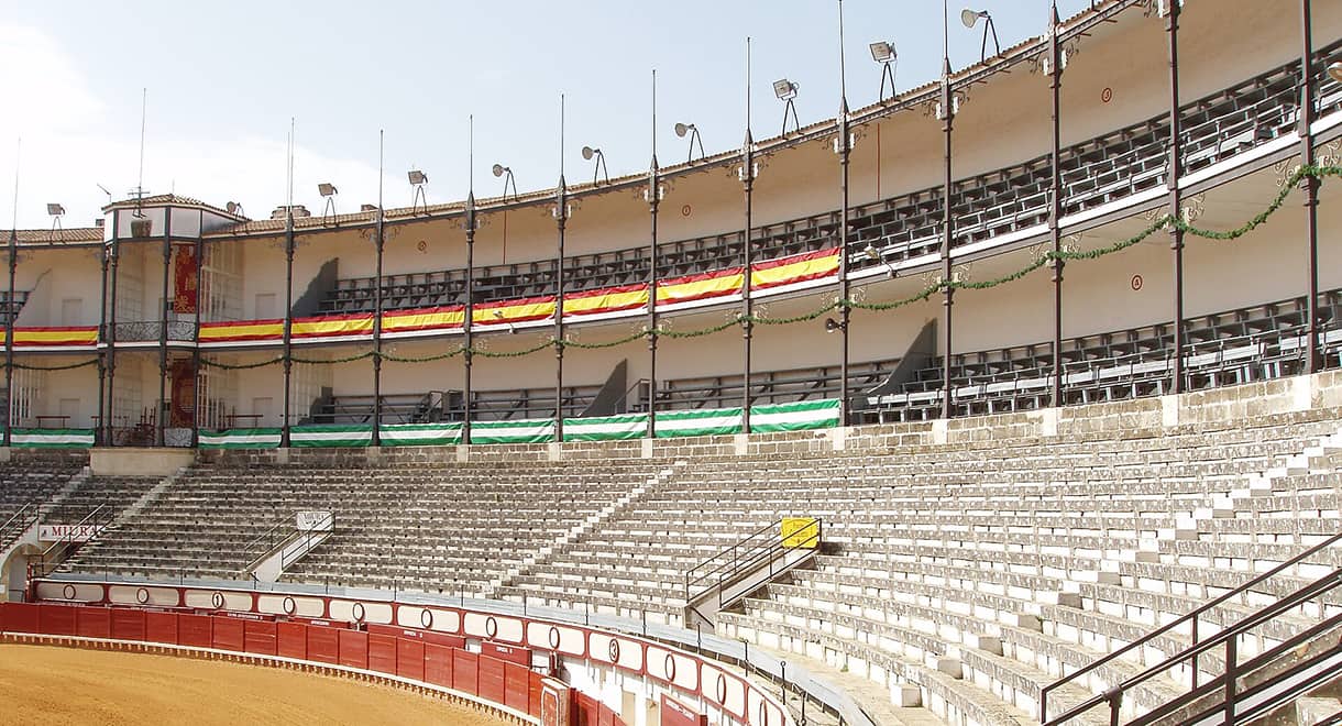 Imagen de la noticia: Pablo Aguado, Daniel Crespo y Juan José Domínguez, galardonados en los VII Premios "De Sal y Oro" (Toros)