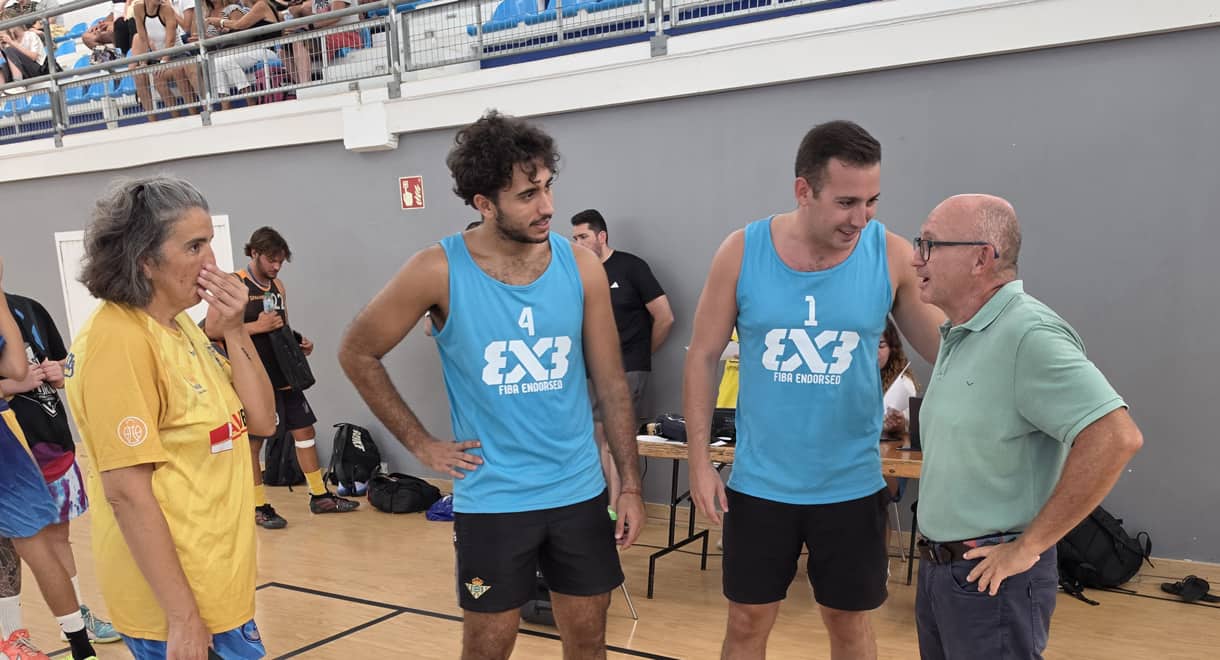 Imagen de la noticia: Más de 300 deportistas llenan de baloncesto La Angelita Alta con el Torneo 3x3 de la Gymnástica Portuense (Deporte)