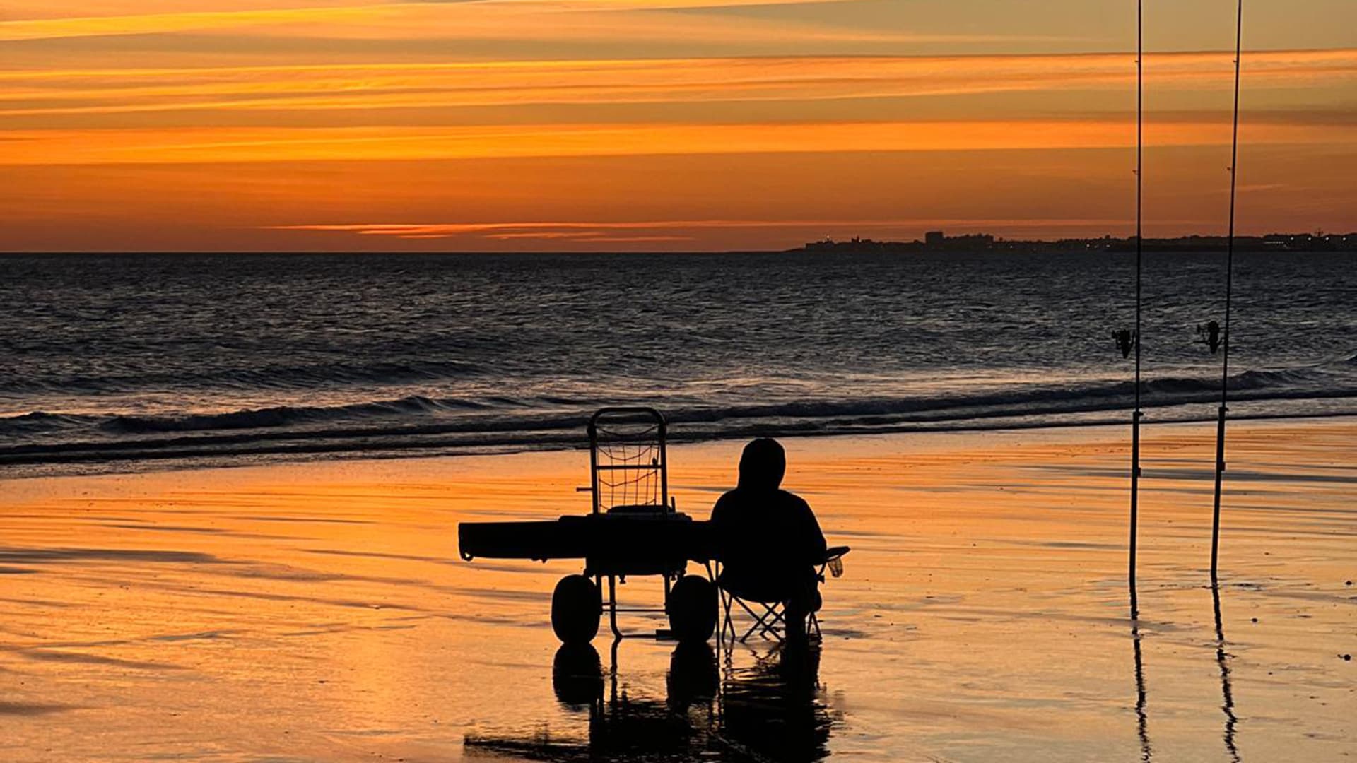 El Puerto muestra en Movistar Plus su tradición pesquera y el atractivo de sus playas para el surfcasting