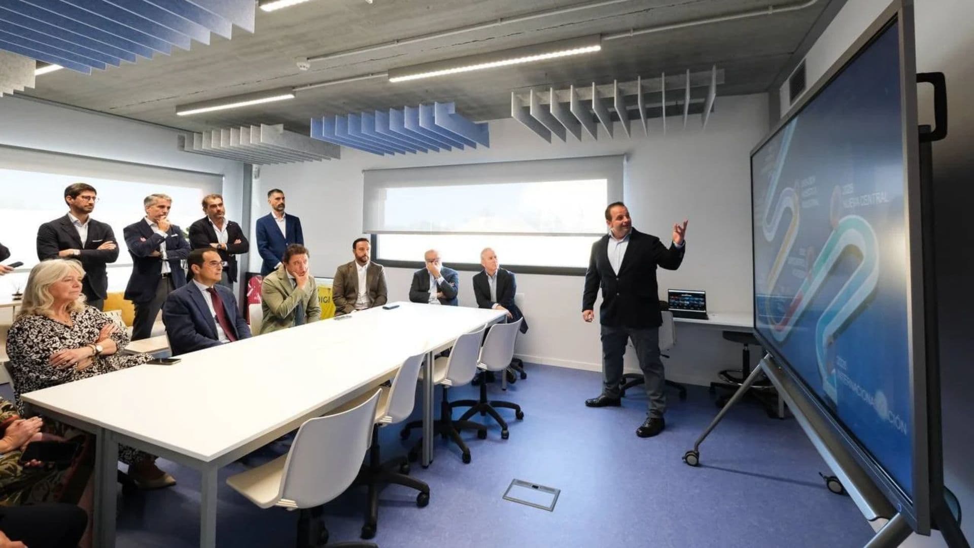 La Junta destaca el modelo de innovación de Surcontrol para transformar la industria andaluza
