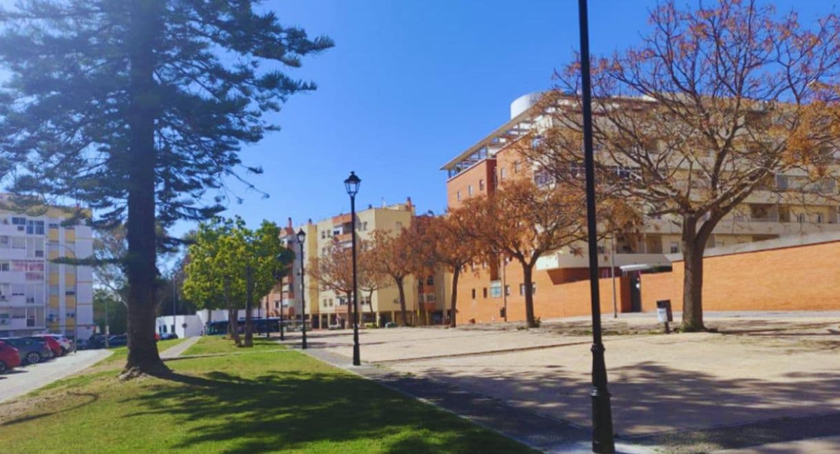 Diputación destina cerca de 845.000 euros a mejorar espacios públicos, parques y pistas deportivas en El Puerto