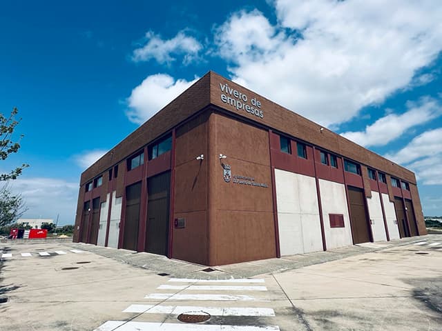 El Ayuntamiento de El Puerto reactiva el Vivero de Empresas Industriales con una nueva ordenanza que moderniza su gestión y refuerza el apoyo al emprendimiento