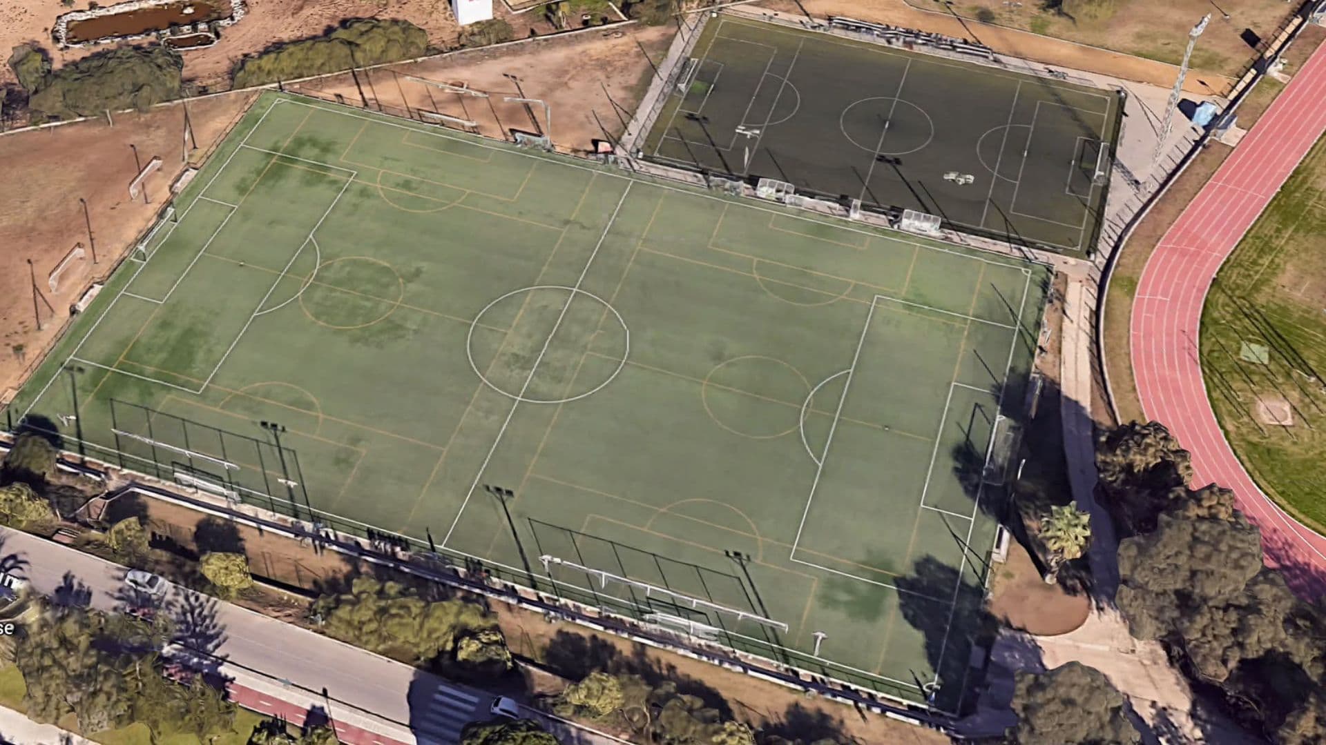 El campo de fútbol 11 del Rafael Sánchez tendrá un nuevo césped artificial sostenible