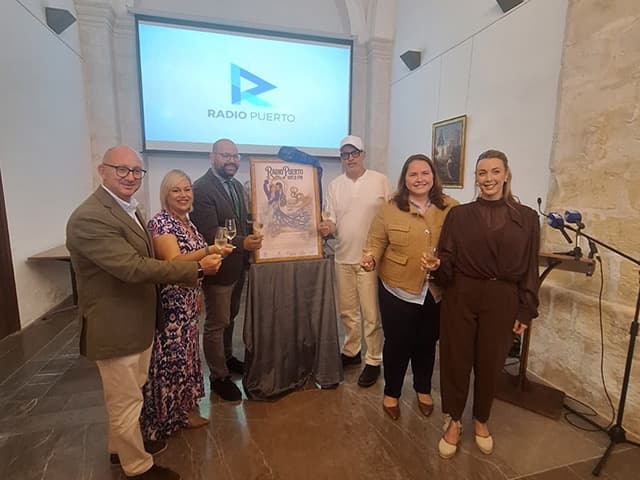 Radio Puerto presenta su cartel de Feria 2026 en una Ermita de Santa Clara llena de público